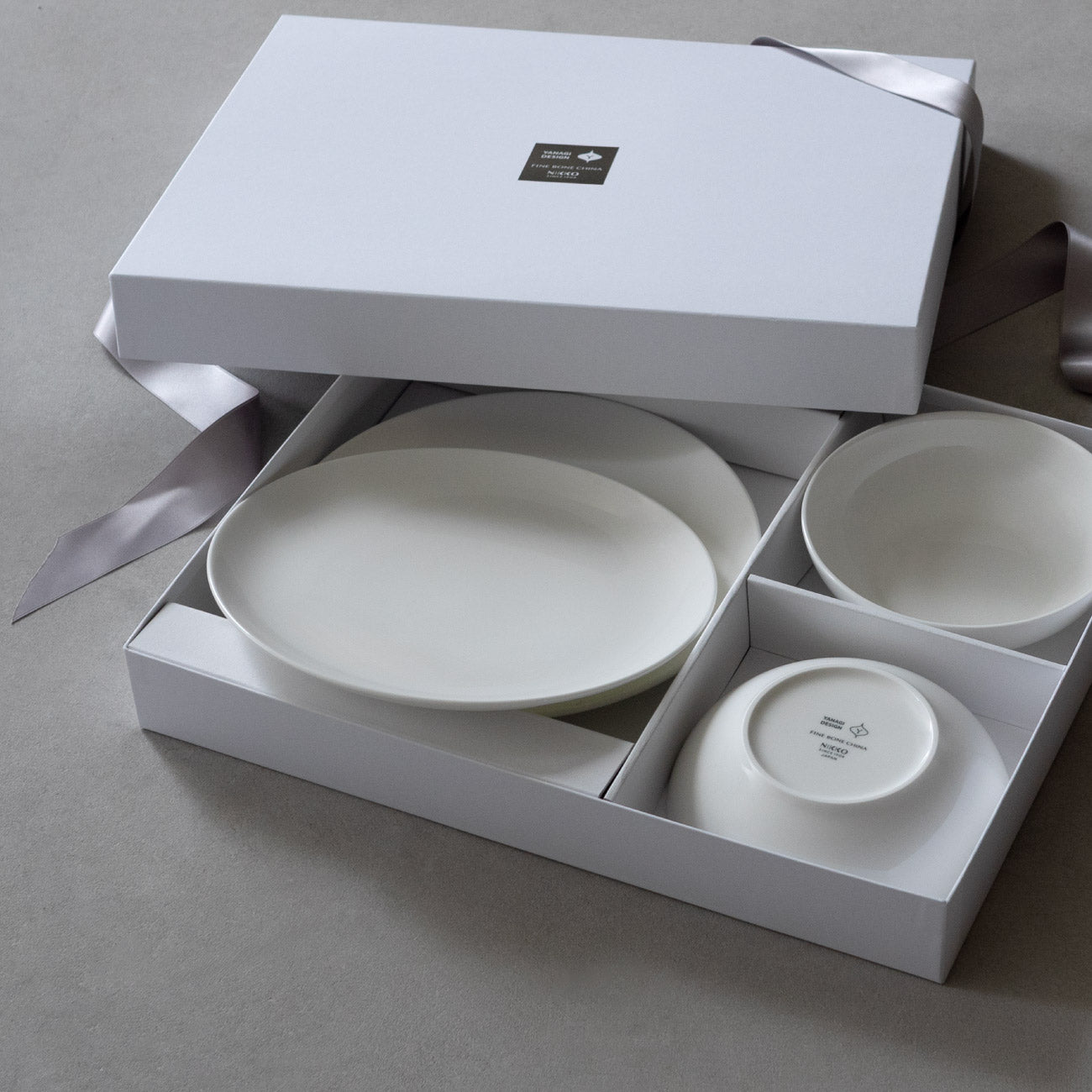 プレート＆ボールペアセット｜柳宗理ボーンチャイナシリーズ｜柳宗理