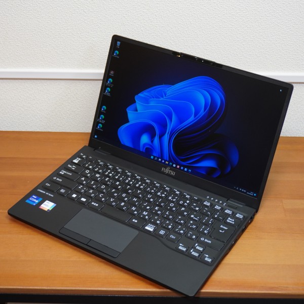 富士通LIFEBOOK WU-X/G2実機レビュー/富士通FMVパソコン比較購入ガイド