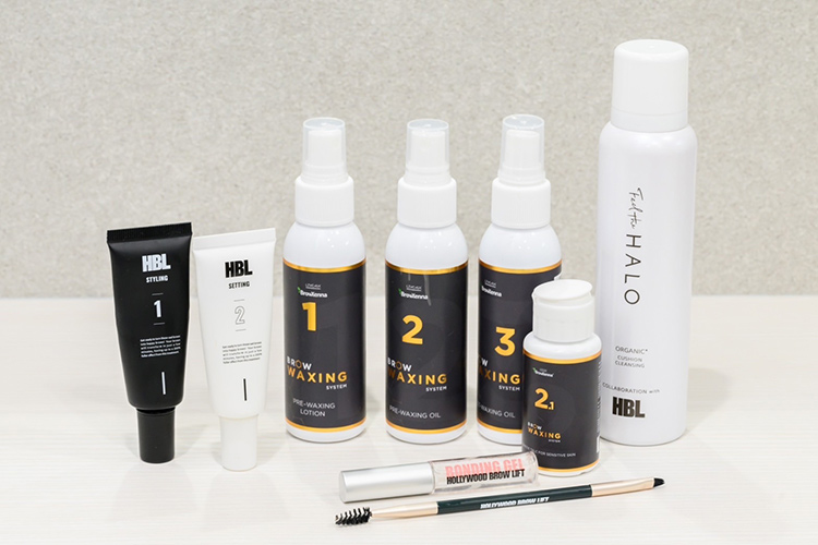 Salon aim｜広島県呉市のハリウッドブロウリフト・HBL