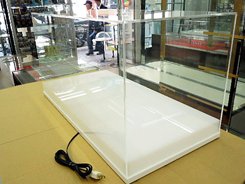 アクリルケース【ショーケース販売の徳山】