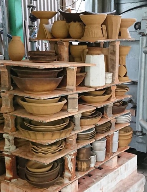 穴窯とガス窯 | 陶芸・焼物の松韻窯（鹿児島県日置市吹上町）