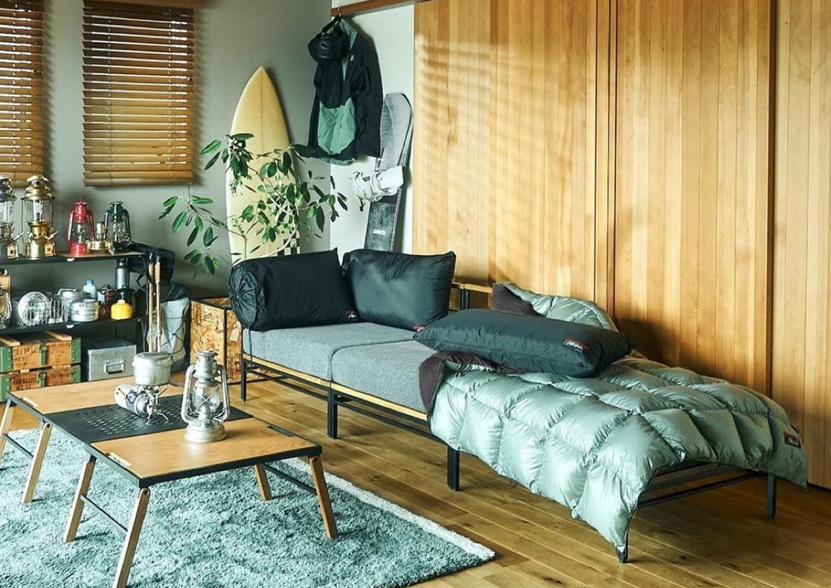 FUDGE(ファッジ) 2023年8月号でNANGA×ADRS カーラソファが紹介されまし