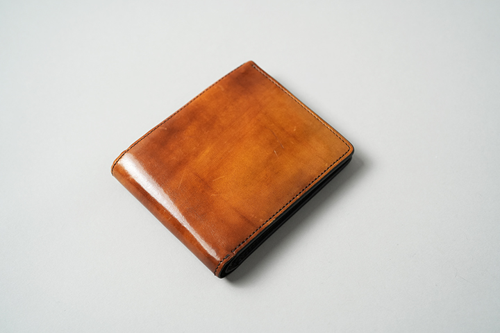 まるで絵画のようなレザーアイテム・スフマートシリーズが復刻されまし