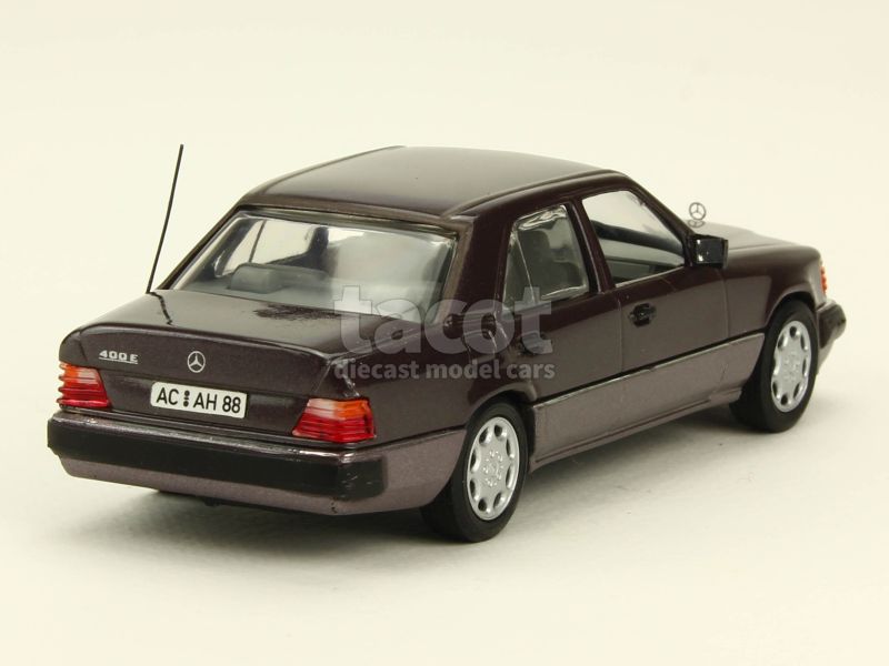Mercedes - 400E V8/ W124 1992 - Minichamps - 1/43 - Autos