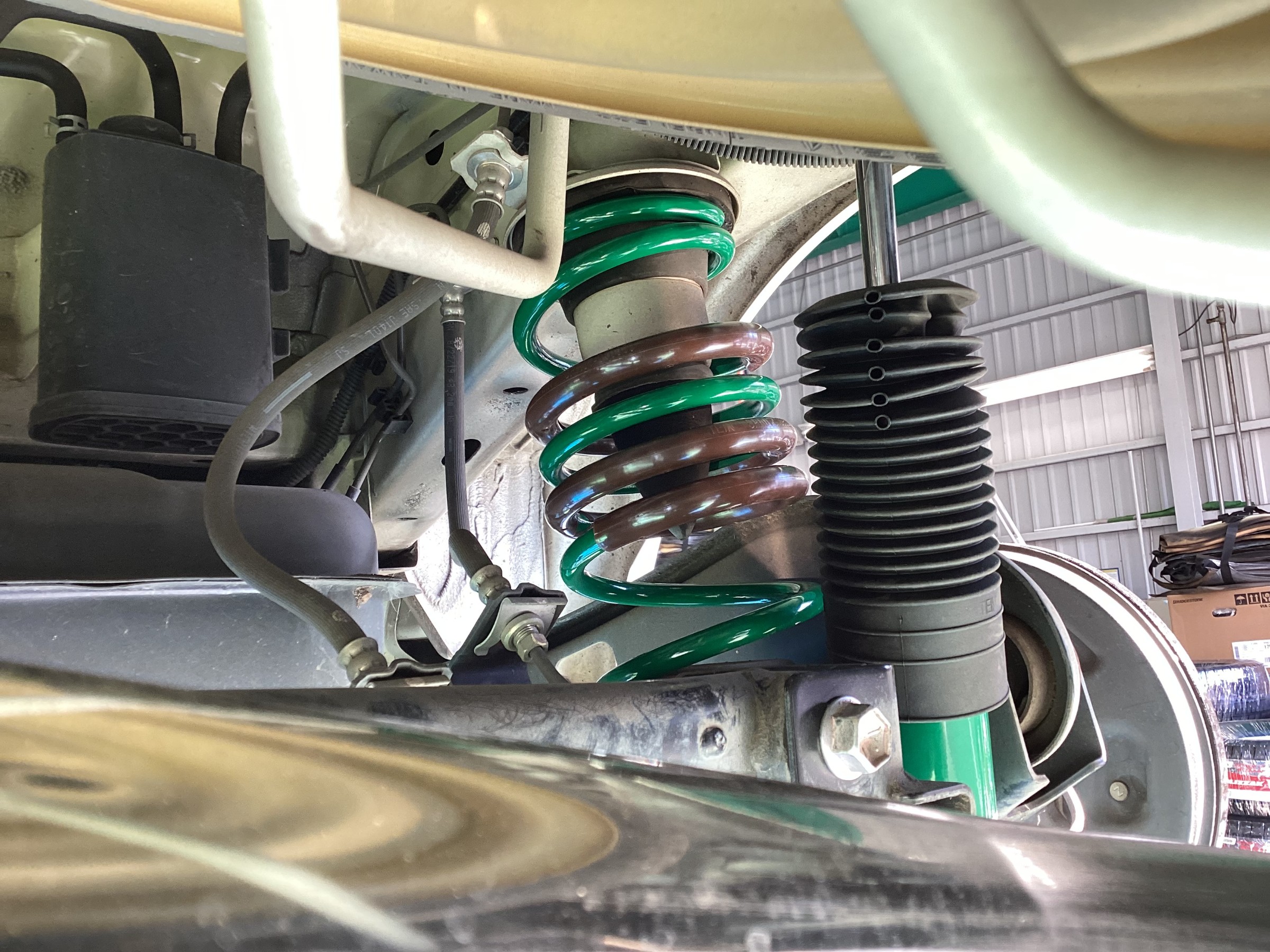 ☆車高調☆取り付け≪TEIN／FLEX Z≫ | 店舗おススメ情報 | タイヤ館