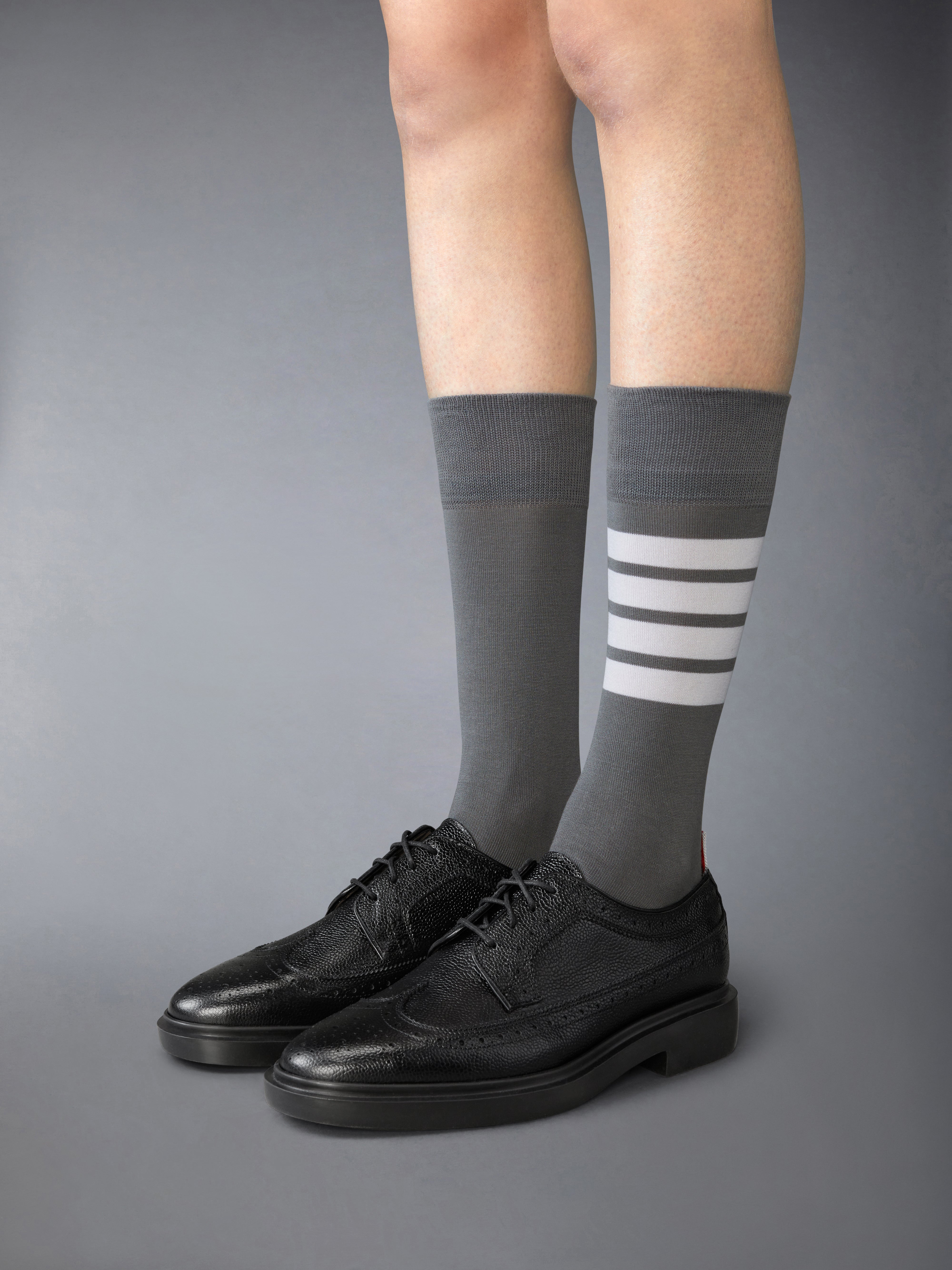 ペブル グレイン ラバー ソール ロングウィング ブローグ | Thom Browne