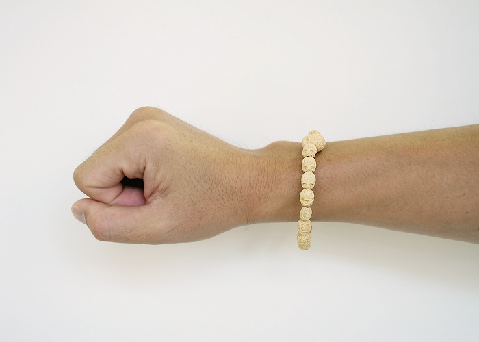 柘植フクロウ彫ブレス(大) お数珠の安田念珠店へ｜総本山御用達 安田