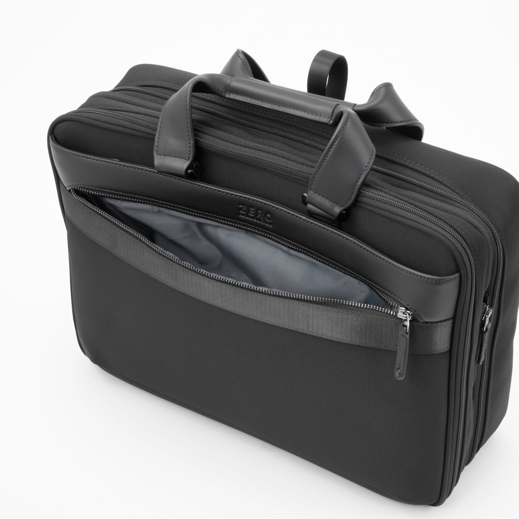 ZB-D | 2-Way Brief Case Expandable 80474 – ZERO HALLIBURTON