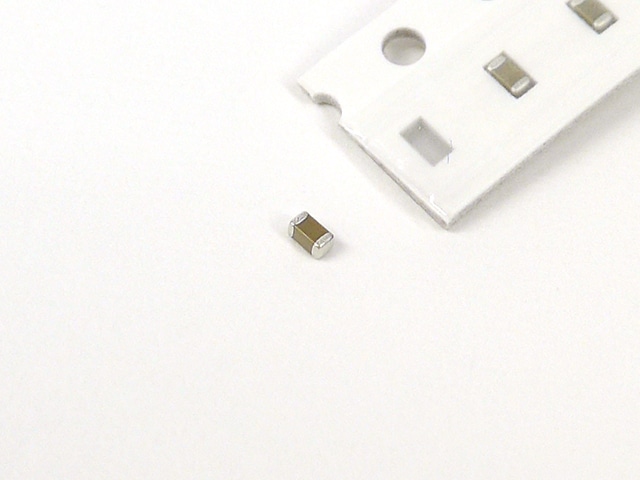 チップ積層セラミックコンデンサー 0.1μF100V X7R 1608: 受動部品 秋月