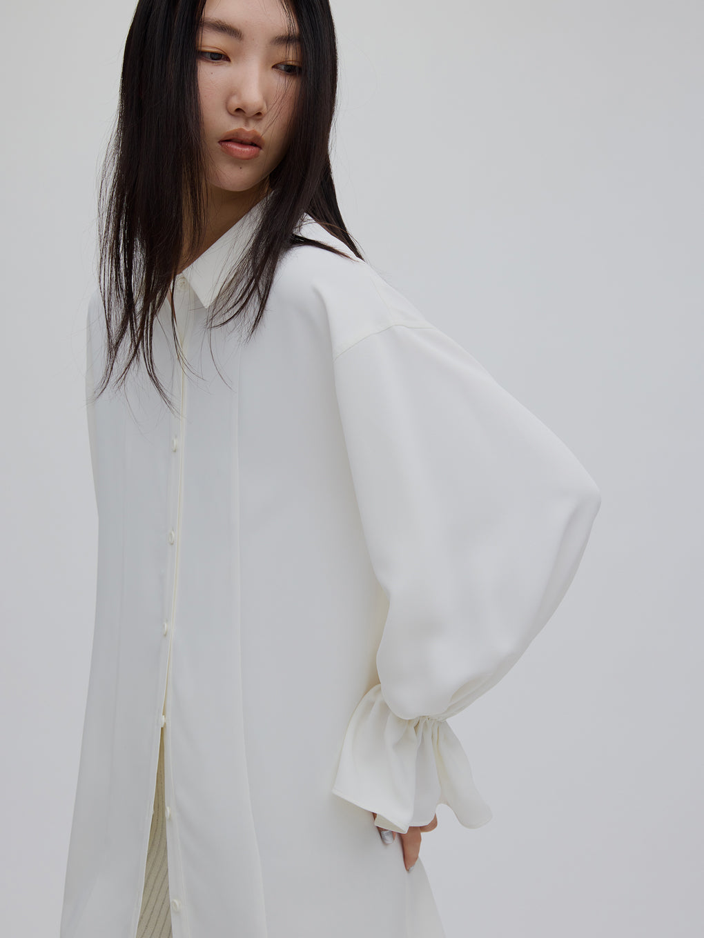 BACK HEART DESIGN OVER BLOUSE