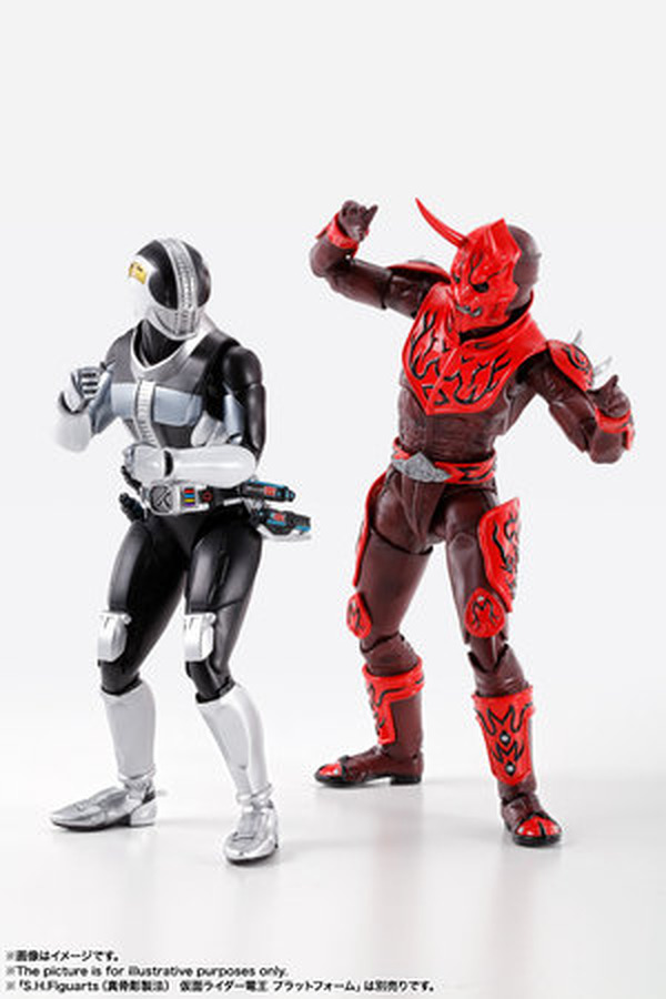 仮面ライダー電王」“真骨彫製法で俺、参上！” モモタロスが可動