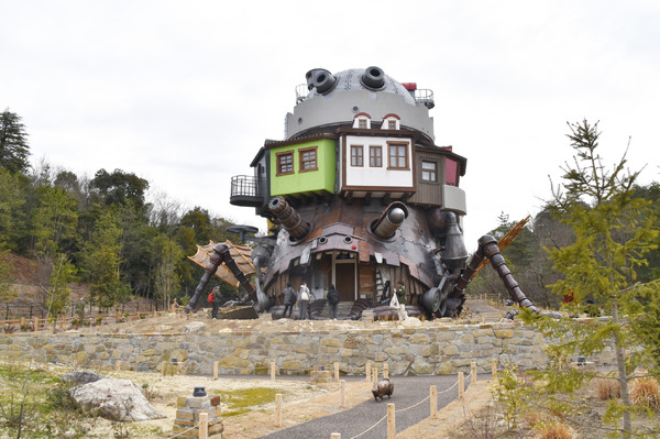 ジブリパーク新エリア「魔女の谷」でハウルの部屋に入れる