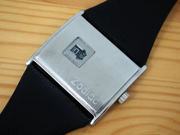 ゾディアック ジャンピングアワー 機械式デジタル時計 メカデジ 手巻き