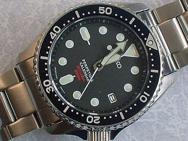 セイコー ダイバー200m パーペチュアルカレンダー SBCM023 | アン