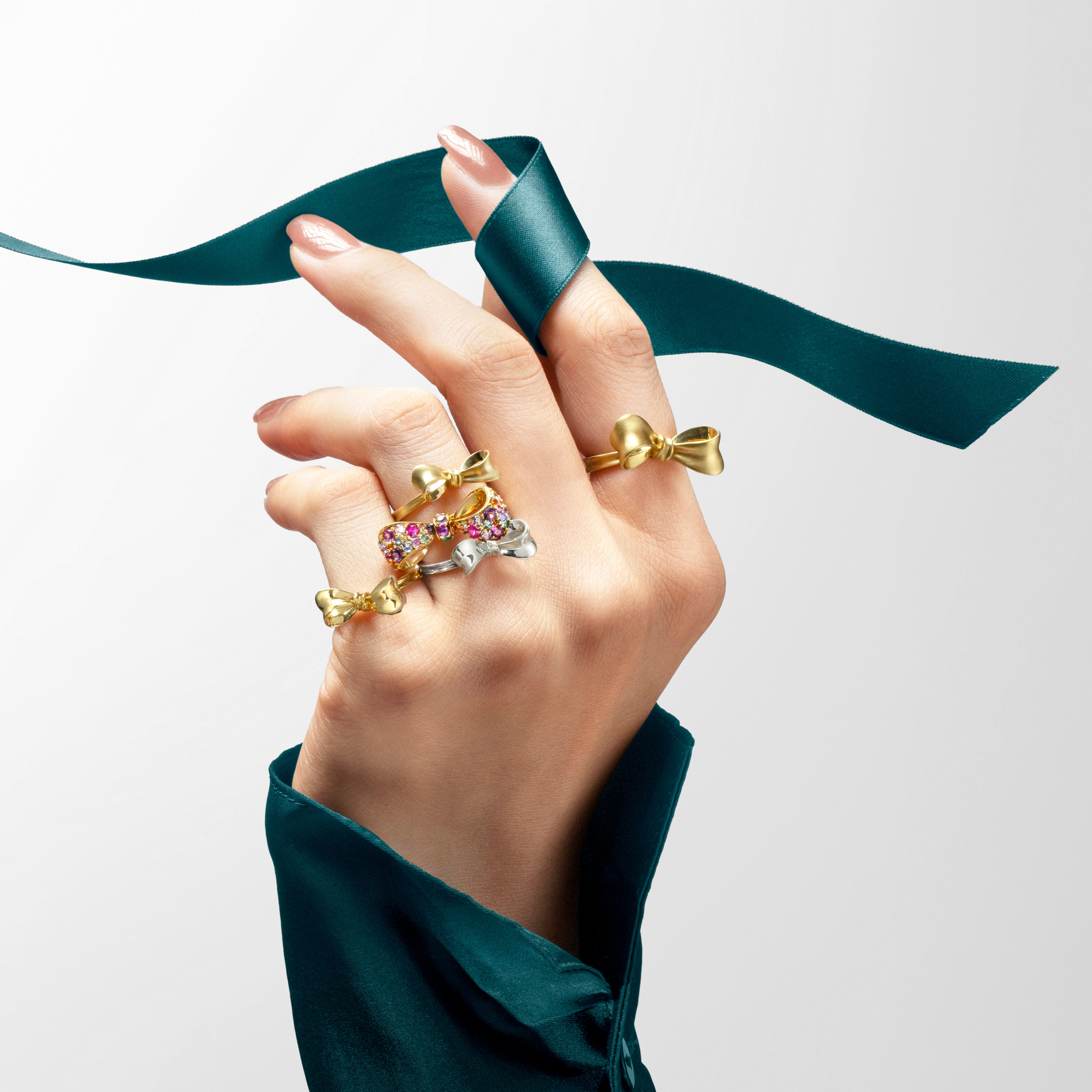 ビズー公式】ゴールド リボン K18 リング リュバン | 希少石カラー