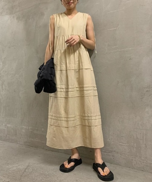 Mila Owen（ミラオーウェン）の「タックデザインティアードワンピース