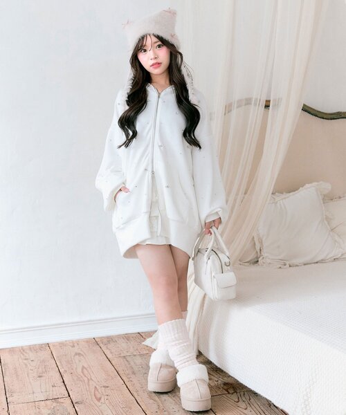 OLIVE des OLIVE（オリーブデオリーブ）の「キラキラZIPパーカー