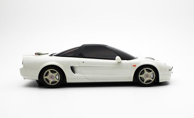 人気の初代ホンダNSX型マウスに新色のホワイトが限定1000台で登場