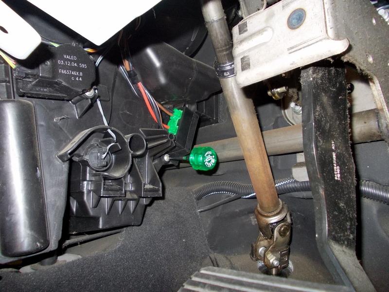 ブロアファンレジスタ交換（シトロエン C3プルリエル）by いこみゃん