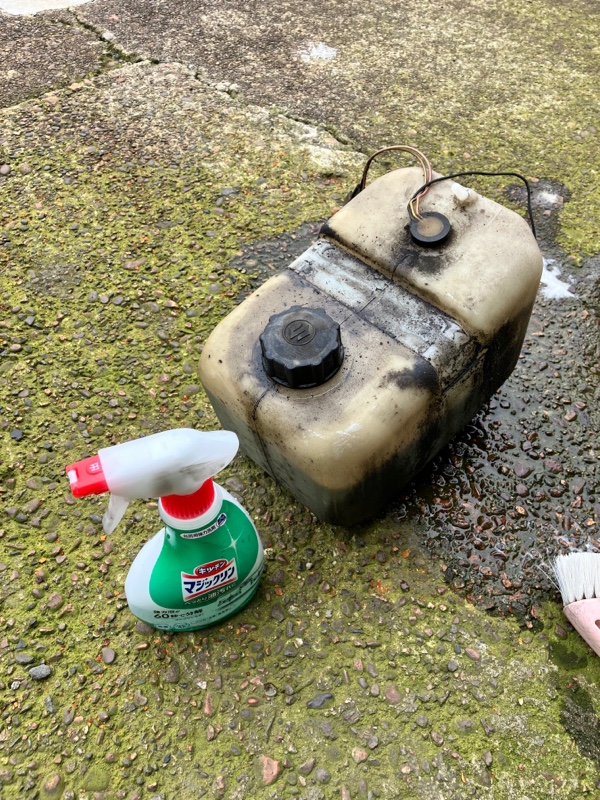 2ストオイルタンク掃除（スズキ ジムニー・SJ30/SJ40）by heishu5