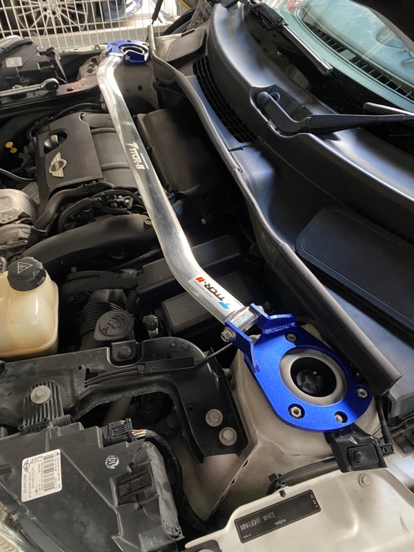 タワーバーTTCR2取り付け（ミニ MINI Crossover・R60）by bobby君