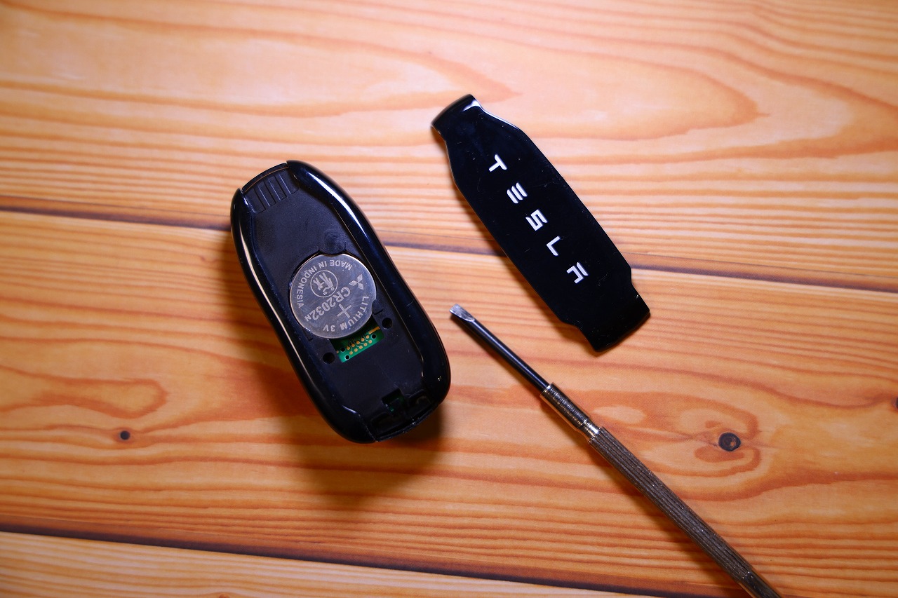 キーフォブ（リモコンキー）電池交換（テスラ モデル3・モデル3）by