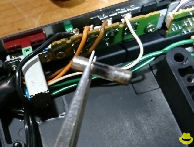 通電しない「BOSE 1705Ⅱ」ステレオパワーアンプの修理