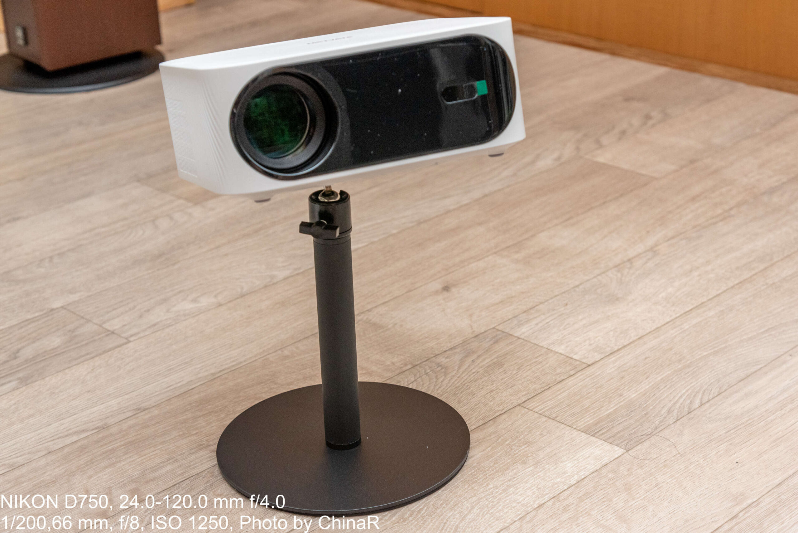 MetVate MV3】2万円以下でもNetflixにAmazonプライム・ビデオに標準