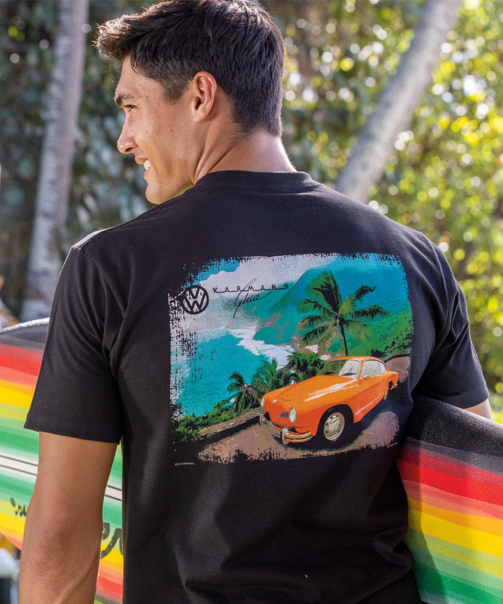 Volkswagen Ghia By The Ocean - Black Short Sleeve Crewneck T-Shirt