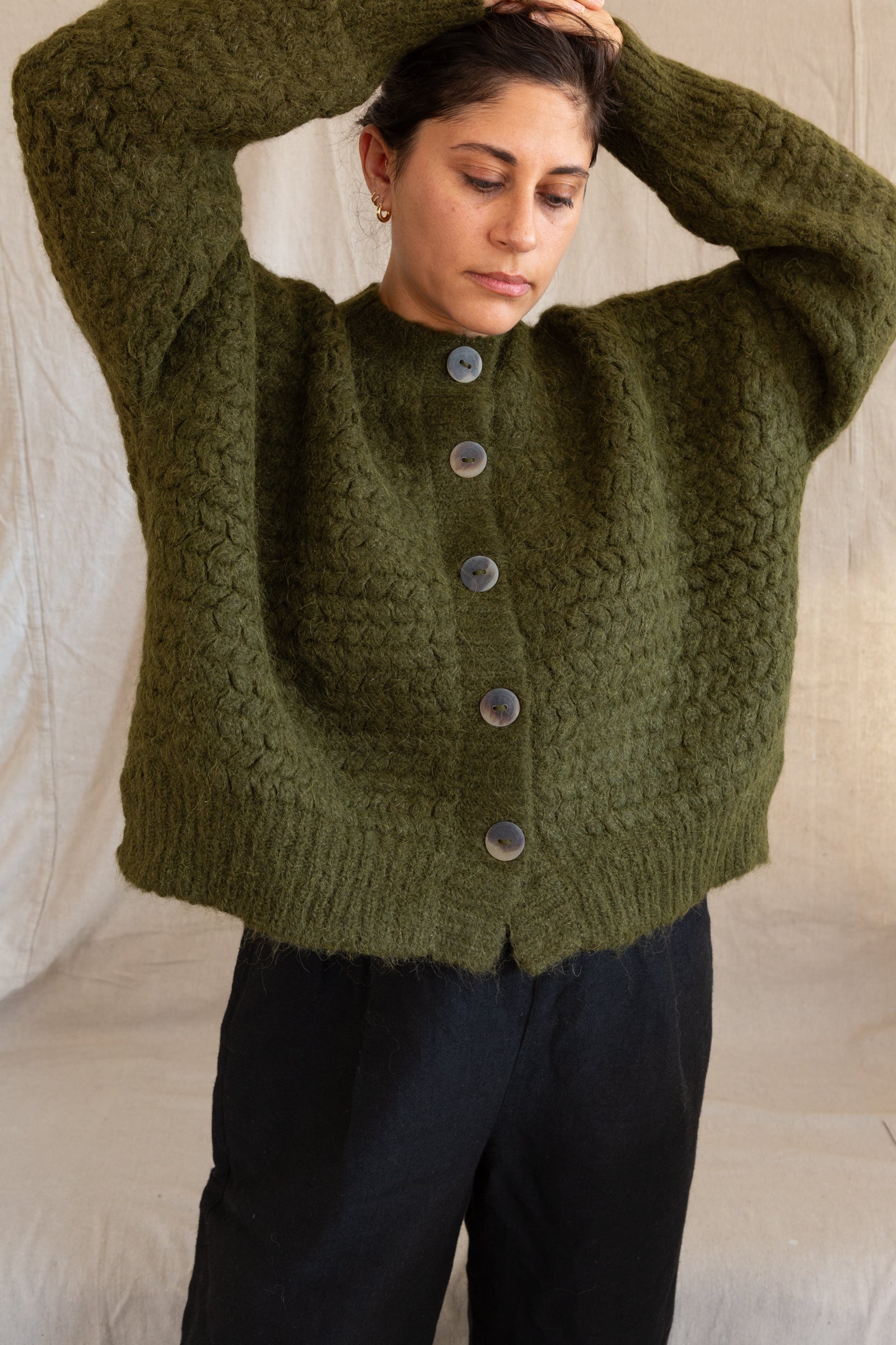 ZIGZAG CARDIGAN - OLIVE – DAEZA