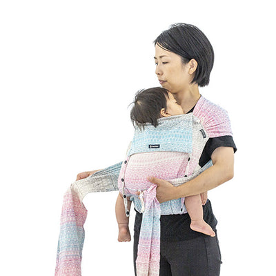 簡単装着で快適な抱っこやおんぶができるおしゃれな抱っこひも