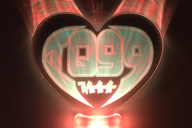 洗練されたフォントがシャープな印象を与えるペンライト | 同人グッズ.jp