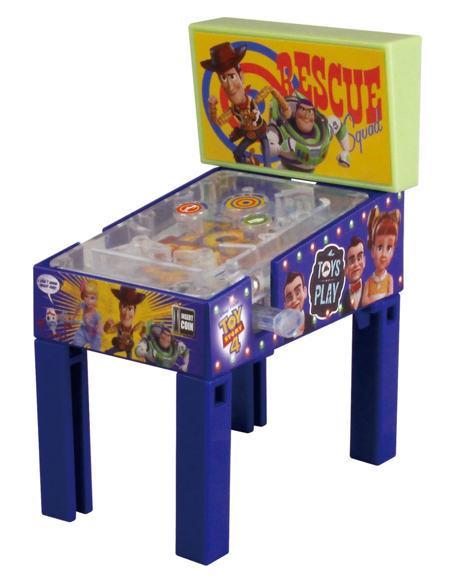 ボールを弾いて遊べる！タカラトミーアーツ ガチャ ディズニー「トイ