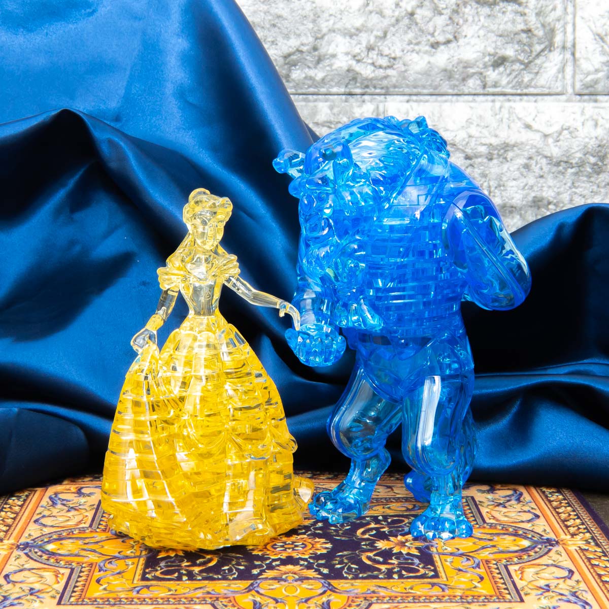 並べて飾りたい｢ベル｣と｢ビースト｣！ハナヤマ クリスタルギャラリー