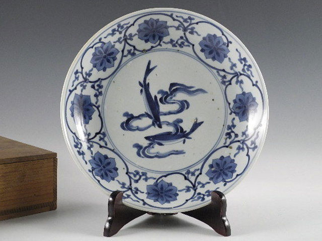 伊万里焼、有田焼の骨董品を高価買取致します｜株式会社 栄匠堂