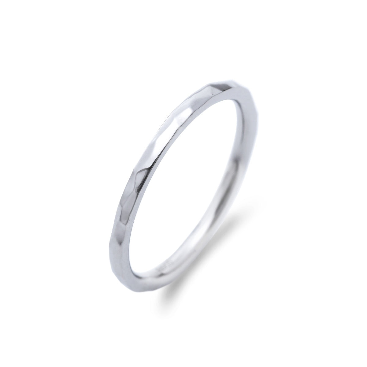 スタックリング NEC010 槌目 PT900 プラチナ 細身 – facett 公式