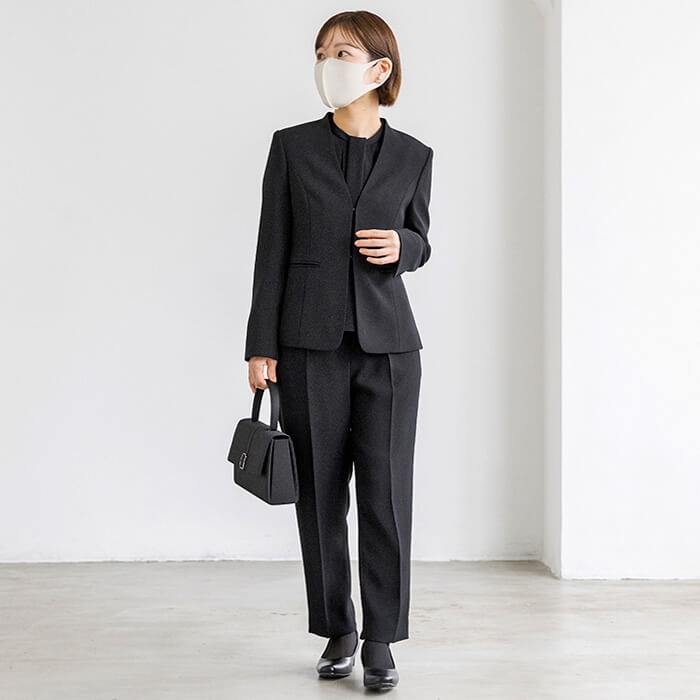 洗える｜ブラウス付きパンツスーツ 13号・ブラック｜東京ソワール