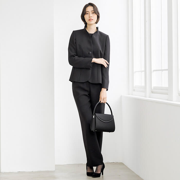 立体的なスタンドカラージャケット 9号・ブラック｜東京ソワール