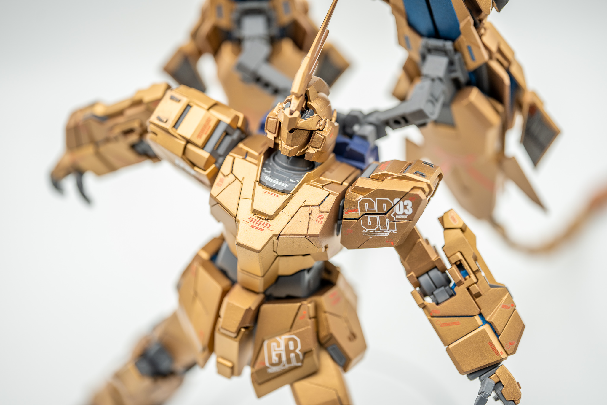 MG ユニコーンガンダム3号機 フェネクス（ナラティブVer.）｜katsuさん