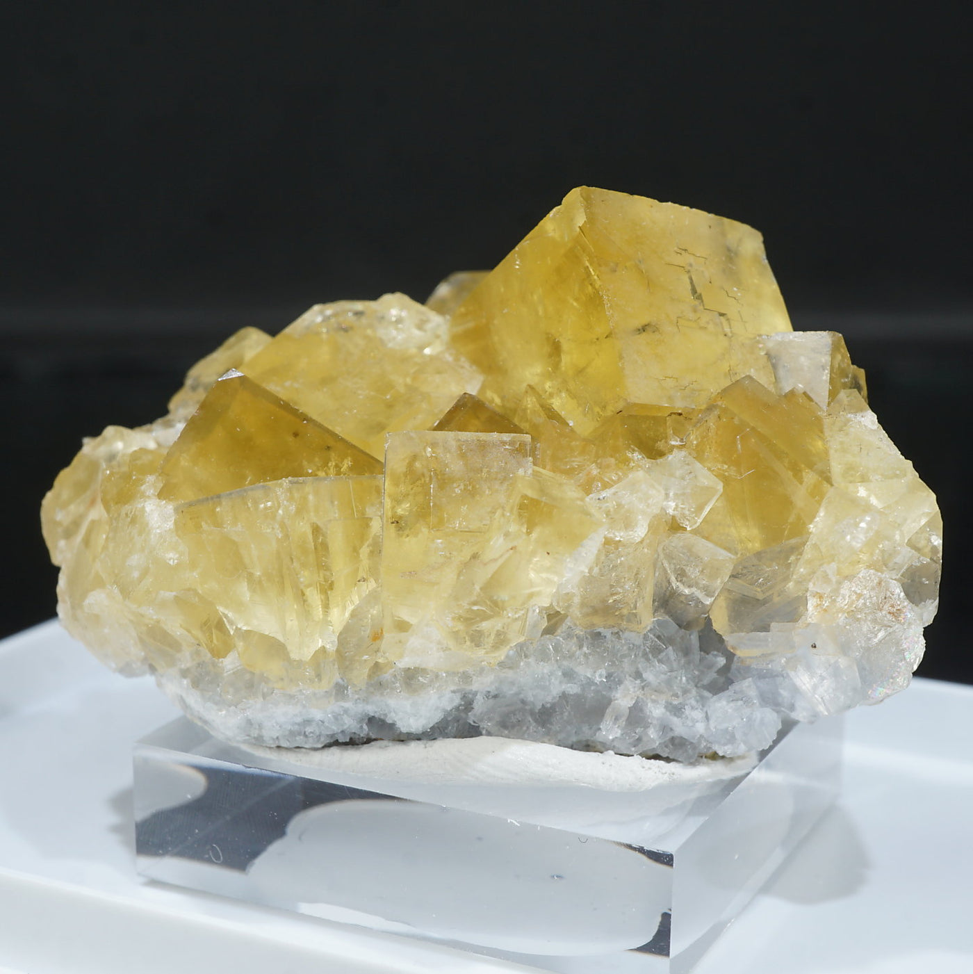 中国 北京産 フローライト – 天然石ハッピーギフト