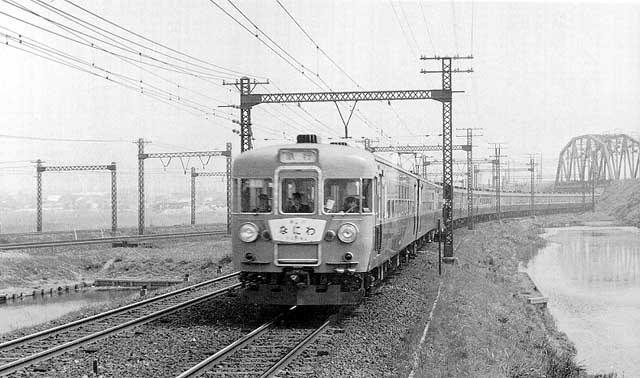 東海型153系について