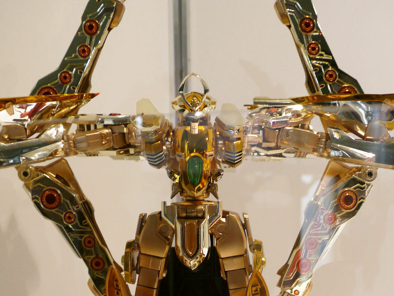 創聖のアクエリオン最終回で登場した「DX超合金 アクエリオン ゴールド