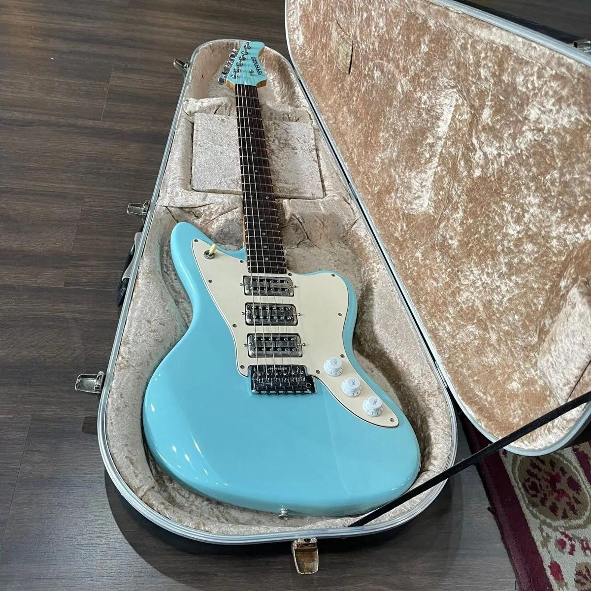 こういうのって誰か弾いたことある？（フェルナンデスの「ジャガー