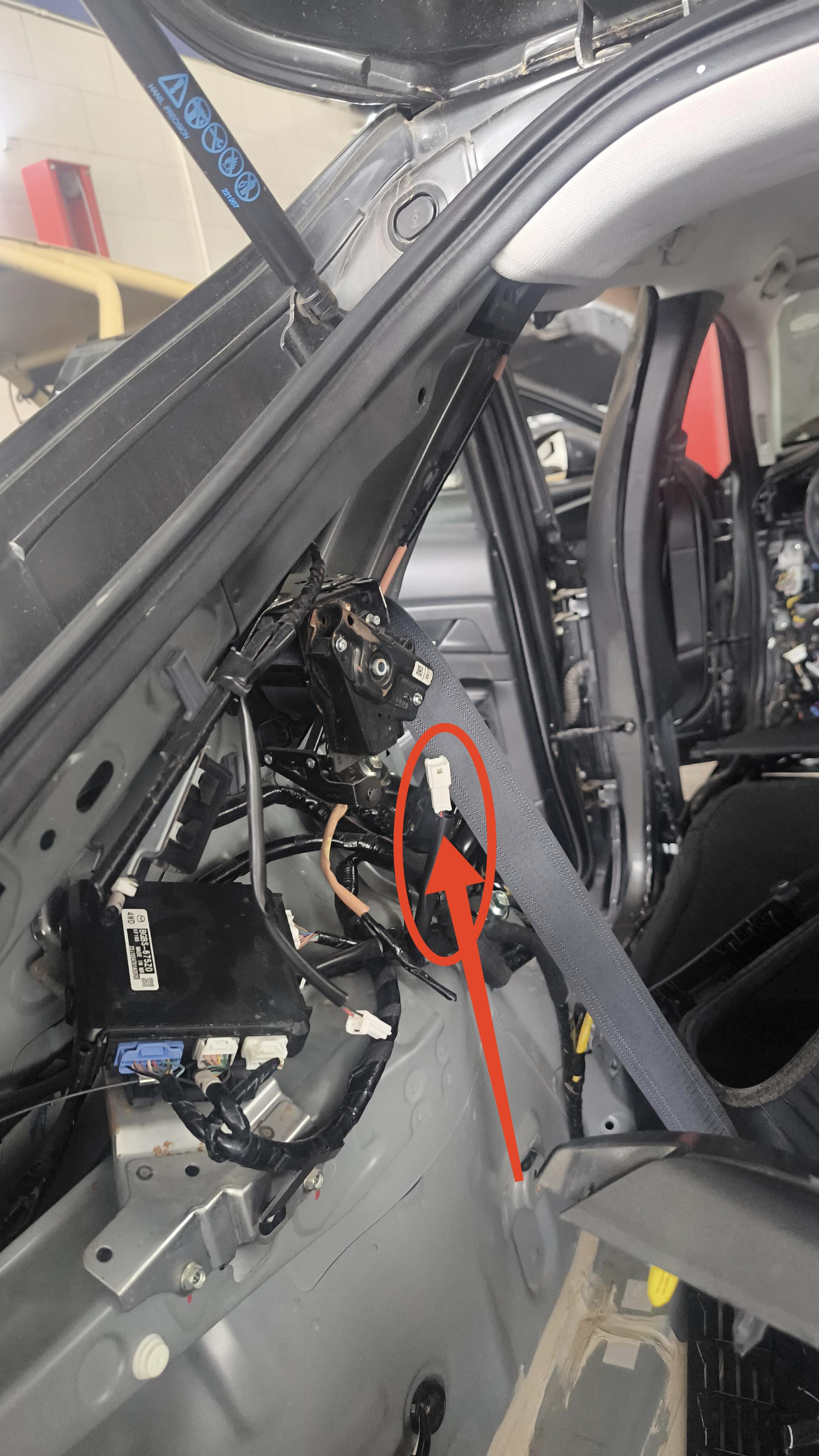 水没したマツダCX-30（二度も！）— キーレスエントリーの問題で困っ