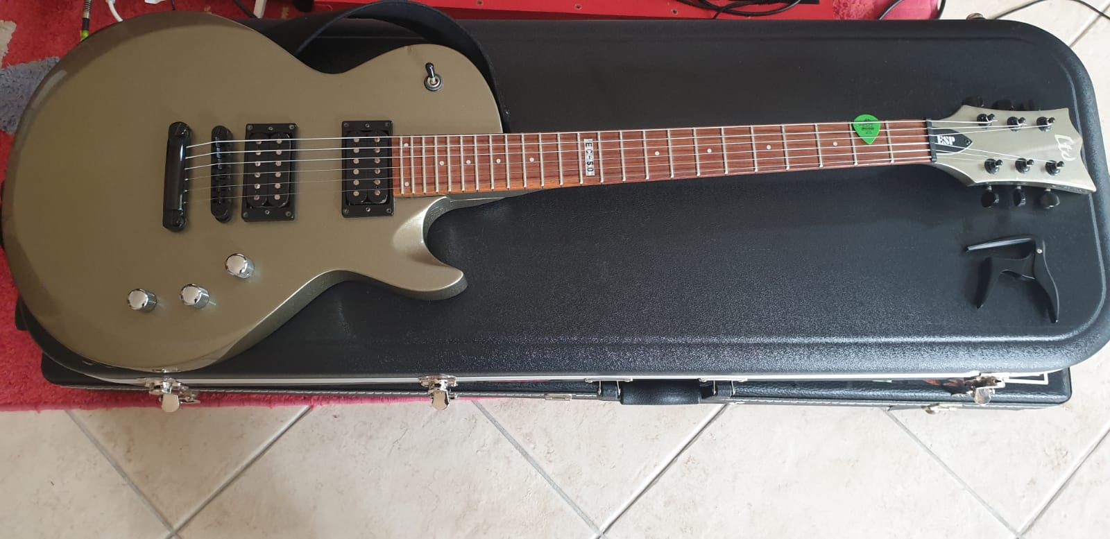 新しいギターの日 - ESP LTD EC-50 - 安くてガッツリ : r/guitars