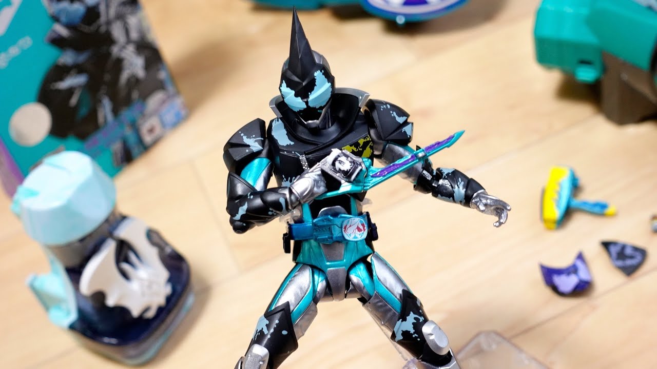 バットとジャッカルに2フォームチェンジ可能！プレバン限定 S.H.