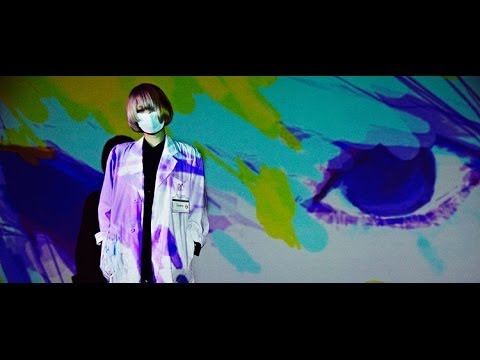 音楽系イラストレーター・フクザワがライブペイントを披露 - YouTube