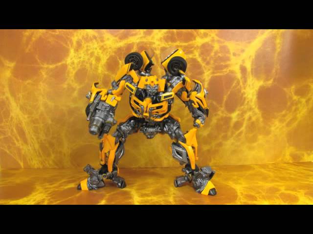 特撮リボルテック バンブルビー - YouTube