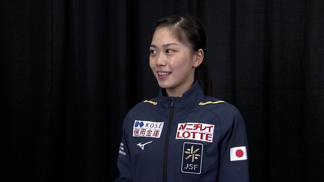四大陸フィギュア】吉田陽菜 公式練習インタビュー - YouTube