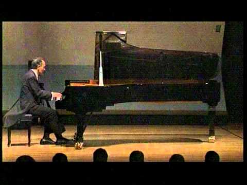 EL BACHA plays RAVEL & SCHUBERT (30:01~ ) - YouTube